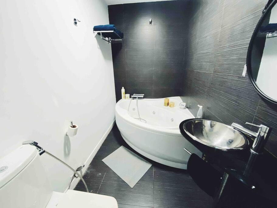 Precioso Apartamento Con Banera Hidromasaje Lejlighed Sopelana Eksteriør billede